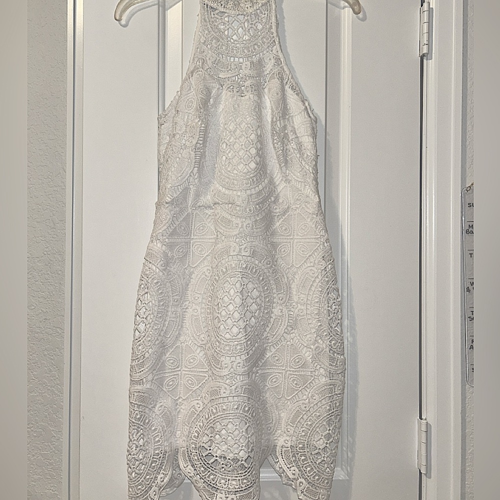 Bebe white sleeveless dress size 4